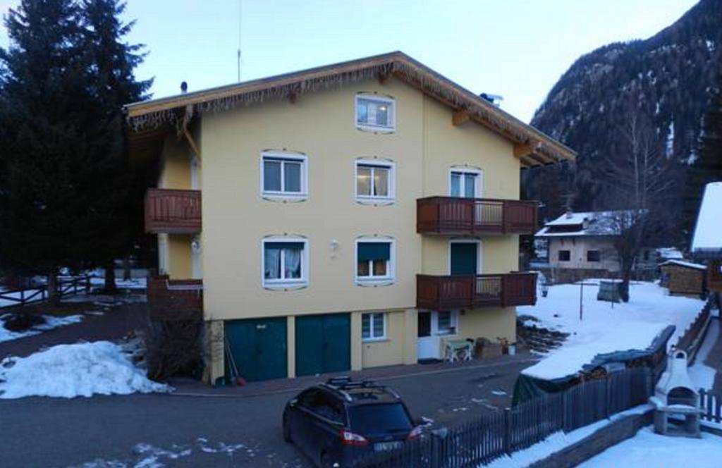 Apartamento Casa Brugnara Pozza di Fassa Habitación foto
